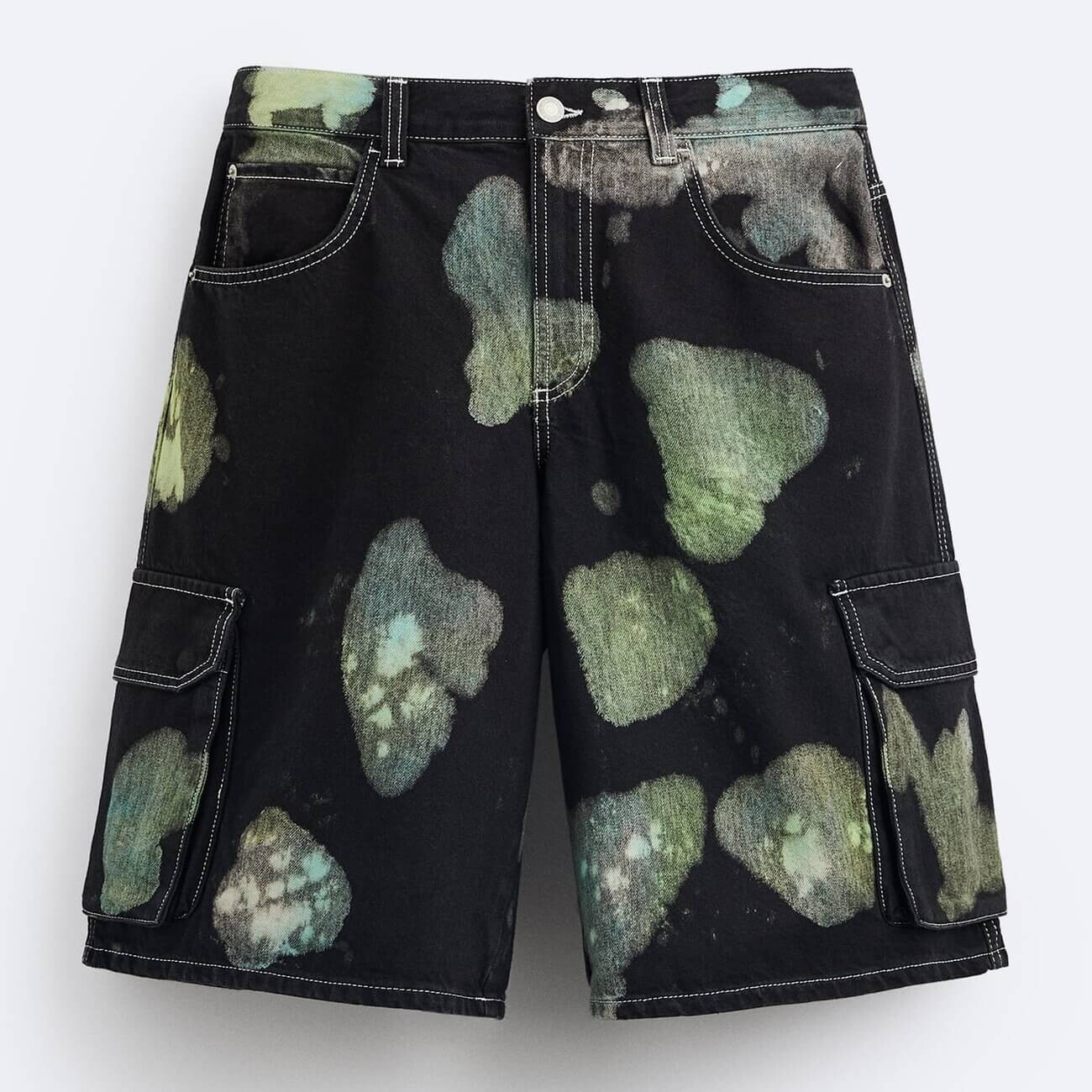 

Шорты Zara Denim Cargo Bermuda Paint Splatter, черный