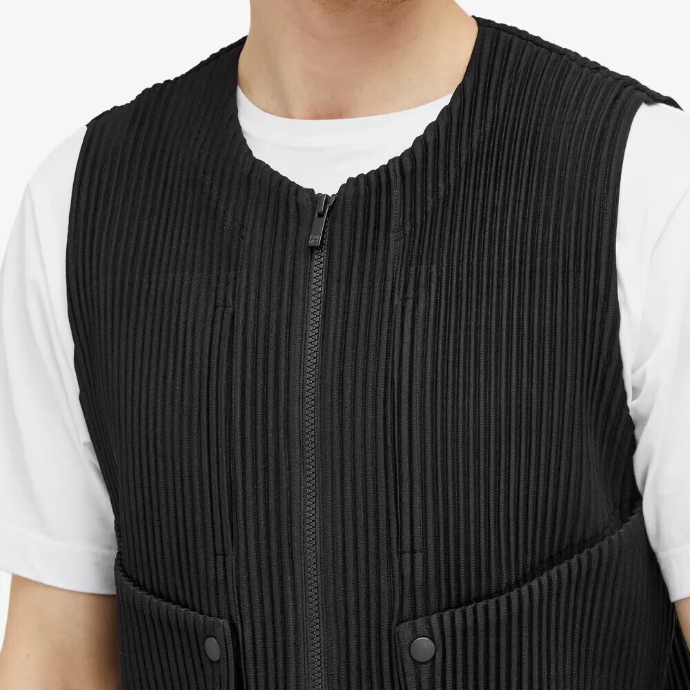 

Homme Plissé Issey Miyake Плиссированный жилет, черный