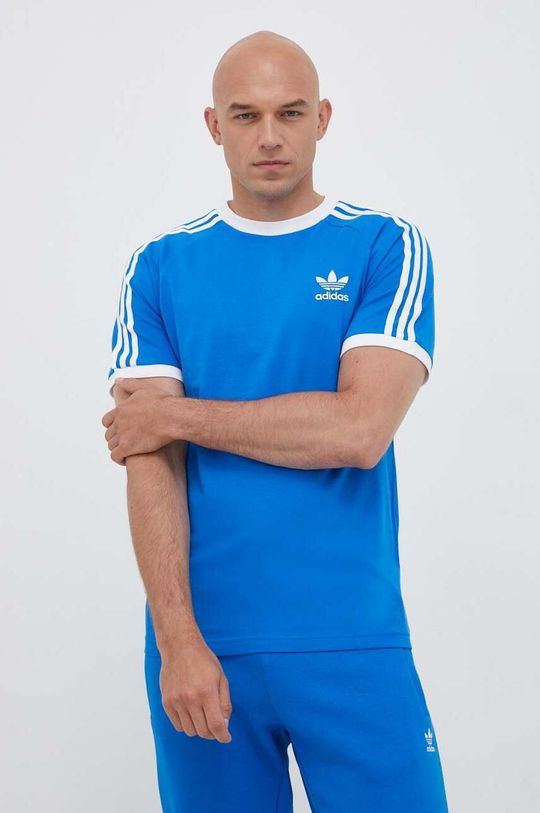 цена Хлопковая футболка adidas Originals, синий