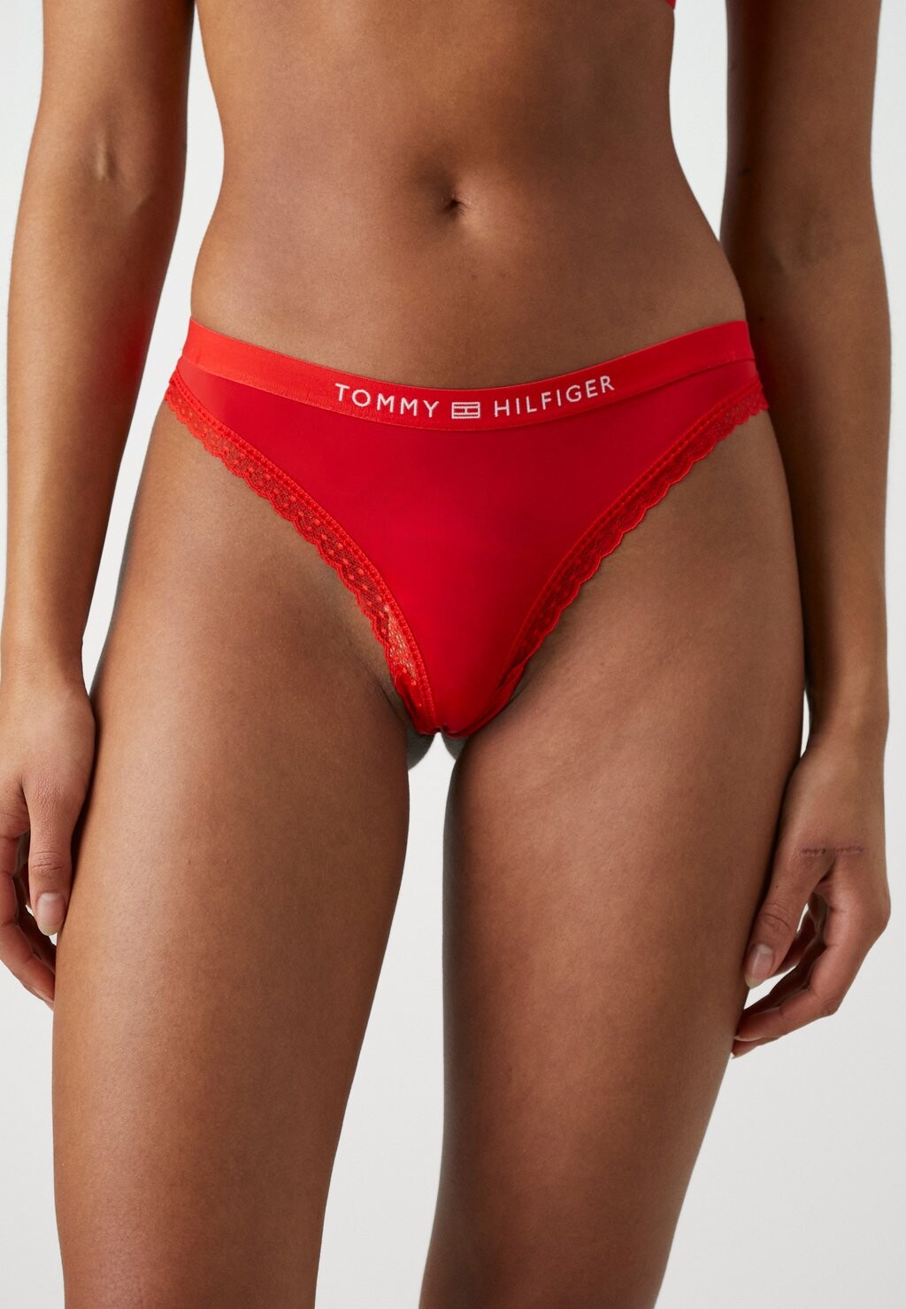 

Стринги TONAL LOGO Tommy Hilfiger, красный