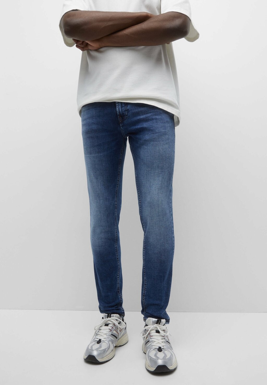 

Джинсы Slim fit PULL&BEAR