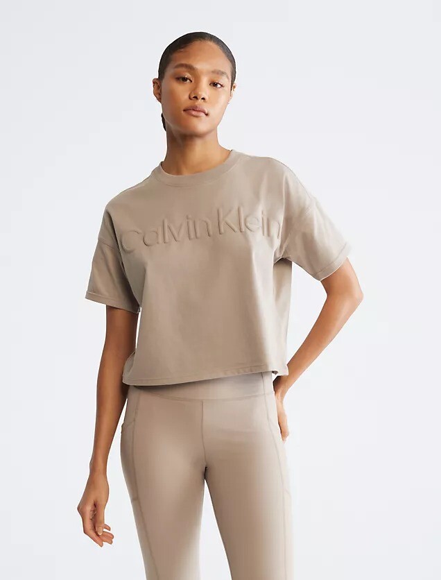

Футболка Calvin Klein Puff Logo Crewneck, бежевый