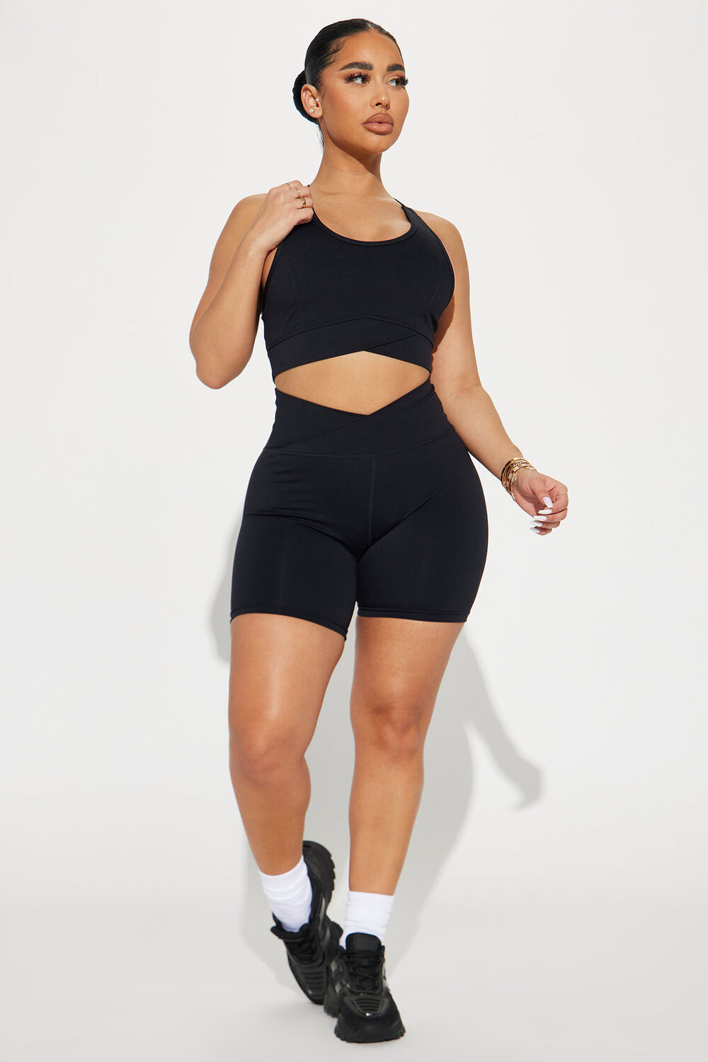 

Шорты Fashion Nova YPS7031, черный