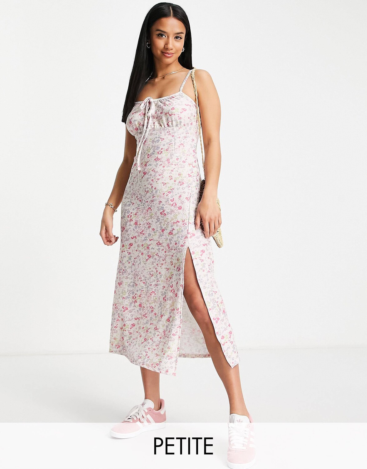

Платье-комбинация миди с цветочным принтом Miss Selfridge Petite