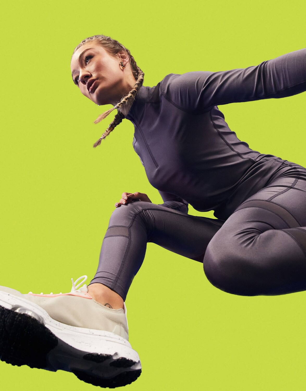 

Активный топ на молнии 1/4 ASOS 4505 из блестящего сетчатого материала