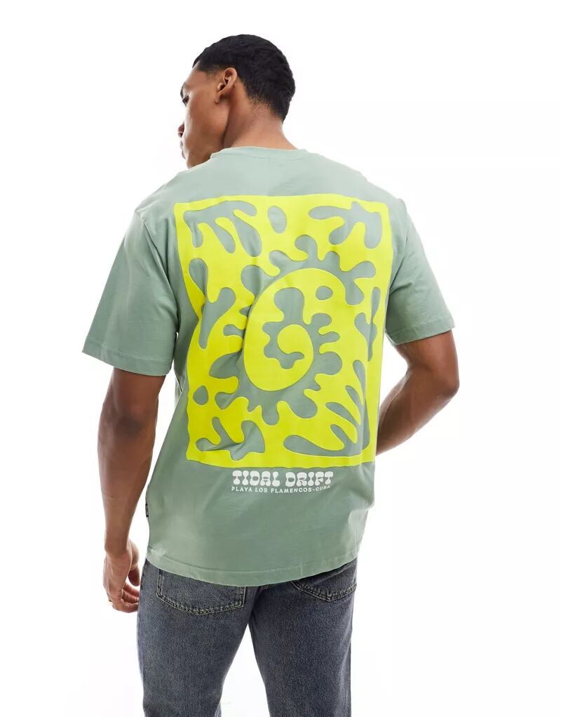 цена Зеленая футболка свободного кроя Only & Sons с принтом на спине