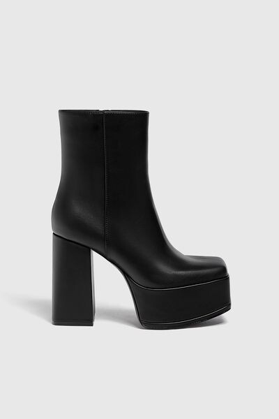 

Ботильоны на платформе макси на высоком каблуке PULL&BEAR