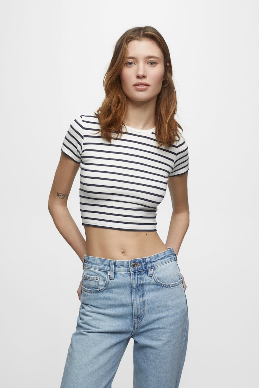 

Укороченная полосатая футболка Pull&Bear, экрю