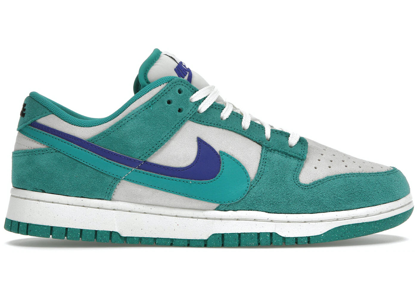 

Кроссовки Nike Dunk Low женские, серый / зеленый