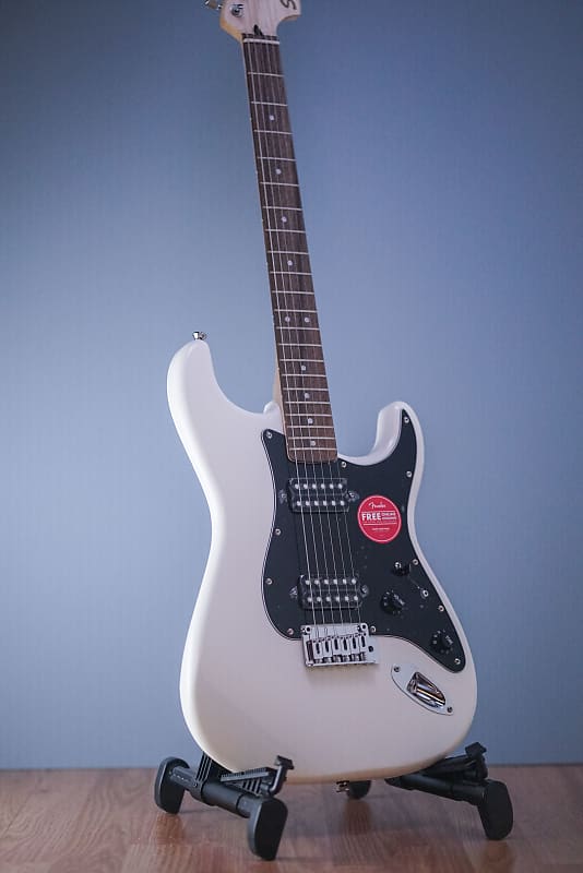 Squier Affinity Series Stratocaster HH LF Olympic White батарейка cmos cr1632fv lf