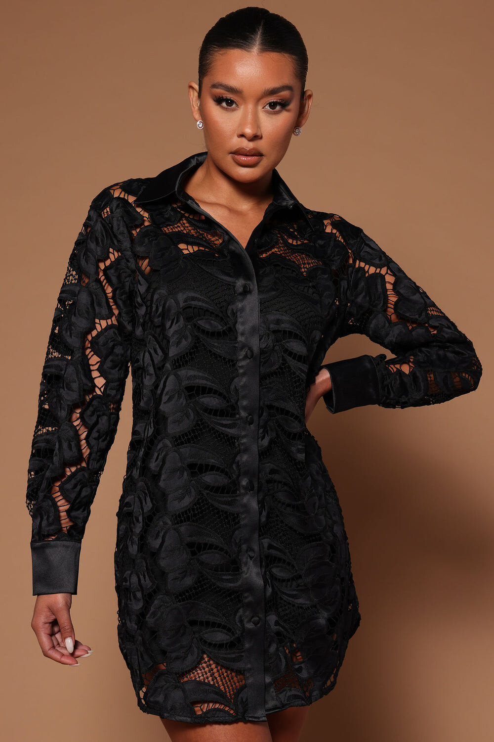 

Мини платье Fashion Nova B66982, черный