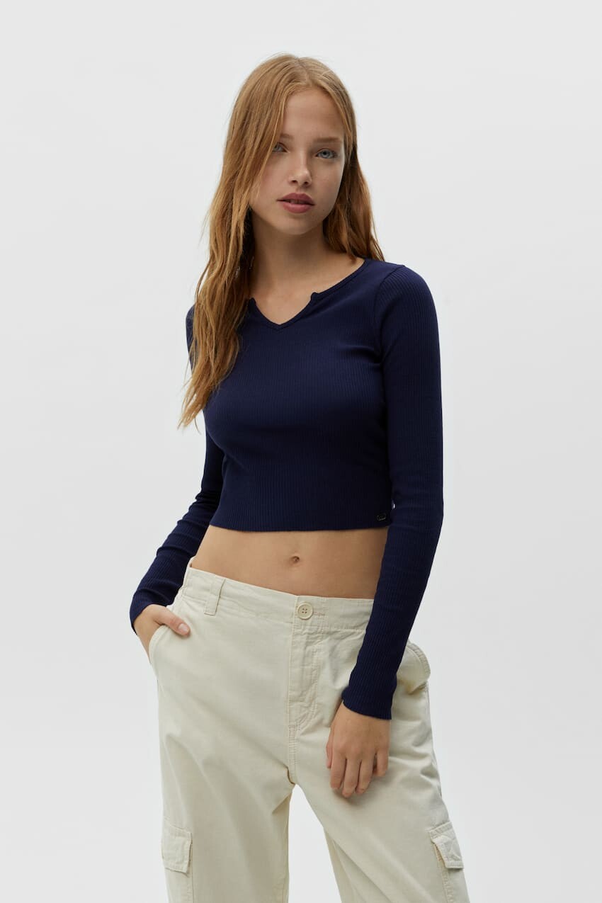 

Топ в рубчик с разрезом Pull&Bear, военно-морской