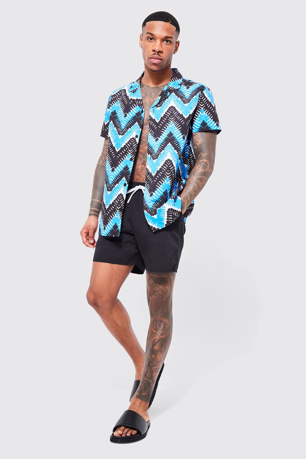 

Рубашка aztec и купальный комплект с коротким рукавом Boohoo, разноцветный