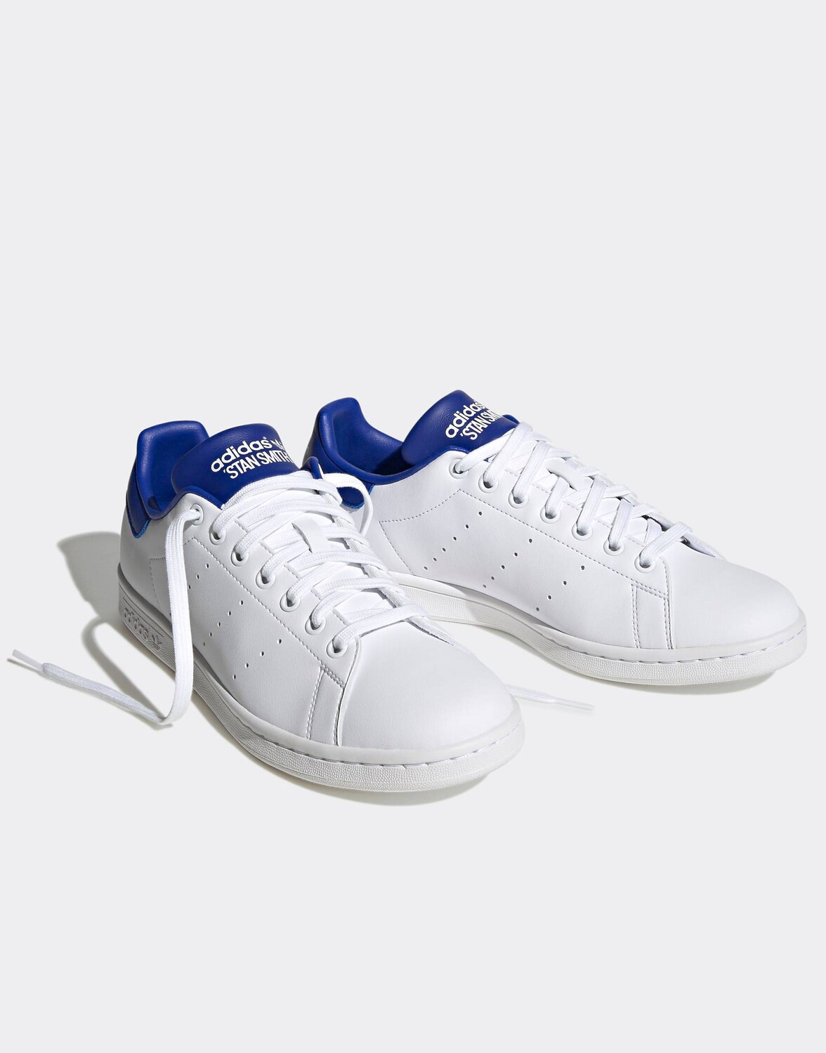 Бело-синие кроссовки adidas Originals Stan Smith – заказать по выгодной ...