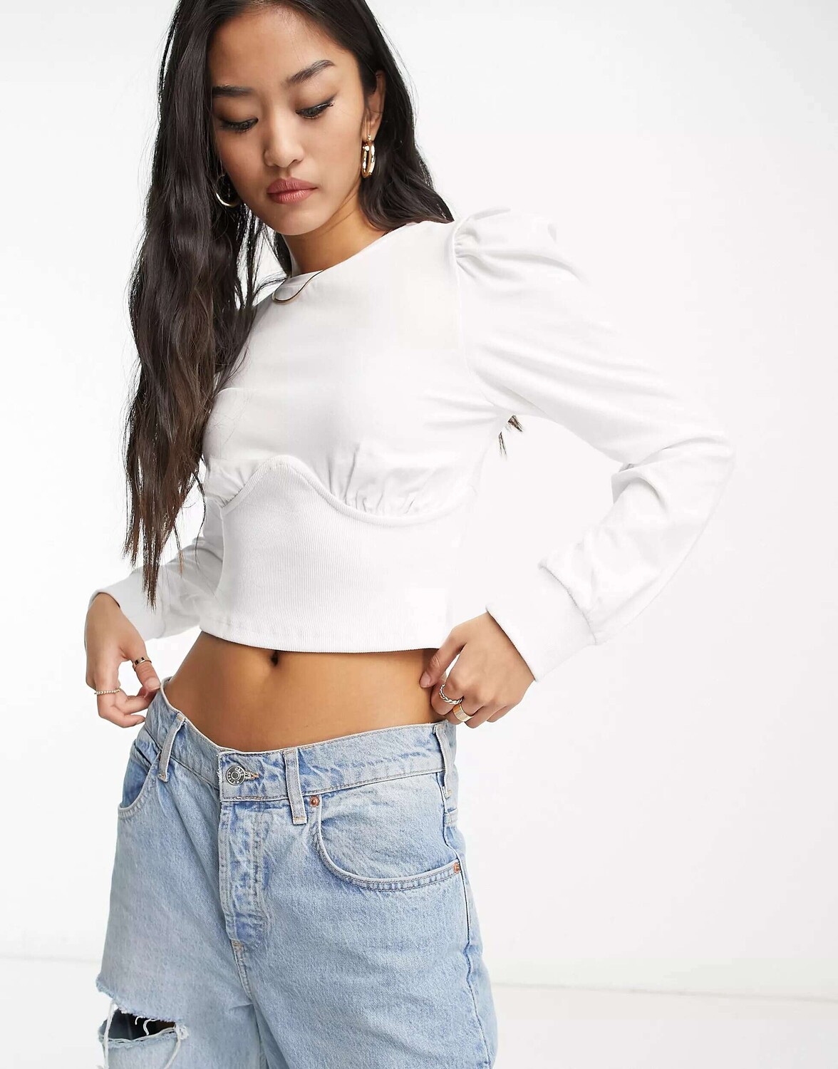 

Белый укороченный топ с длинными рукавами и чашками Pieces fenella