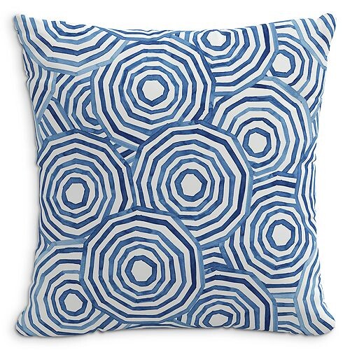 

Декоративная подушка Umbrella Swirl, 22 x 22 дюйма Cloth & Company, цвет Blue