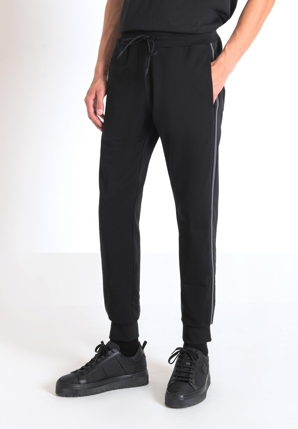 

Спортивные брюки Antony Morato, черные