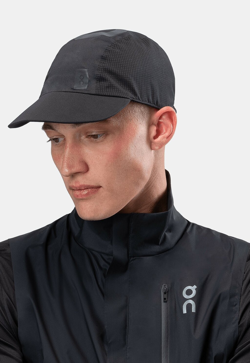

Бейсболка On, цвет black