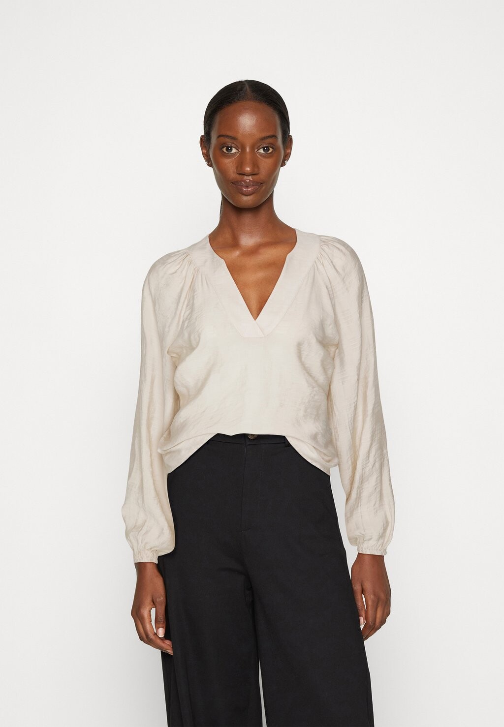 

Блузка Selected Femme SLFPERCY VNECK, цвет birch