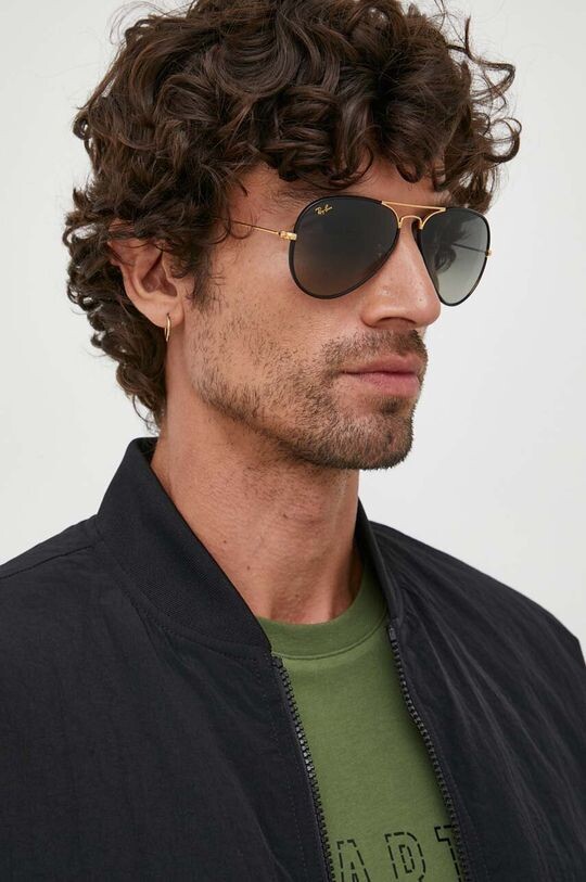 

Солнцезащитные очки Ray-Ban, черный
