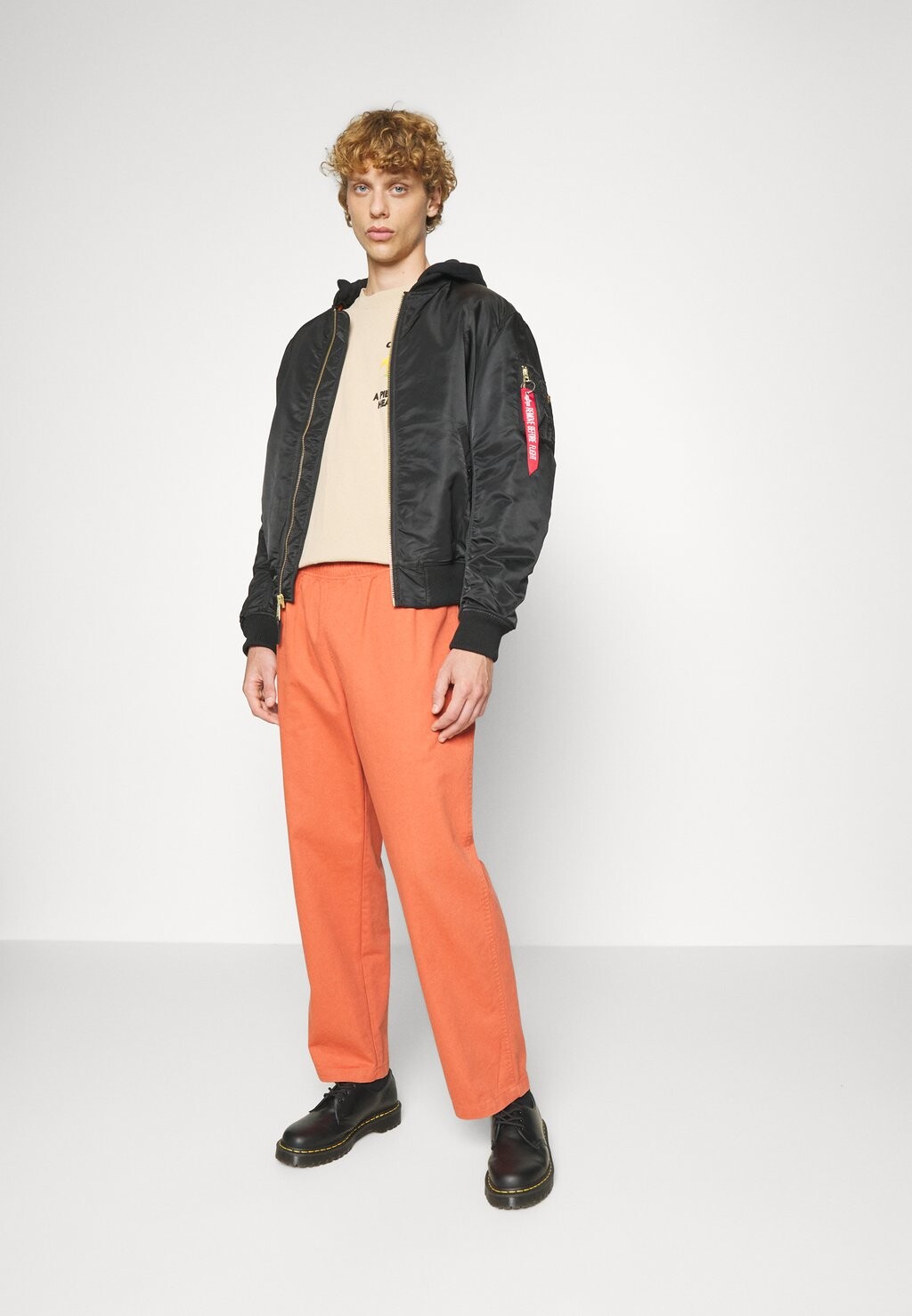 

Ветровка Alpha Industries MA-1 ZH BACK EMB, черный