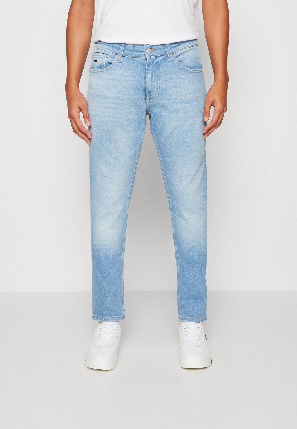 

Джинсы облегающего кроя Tommy Jeans