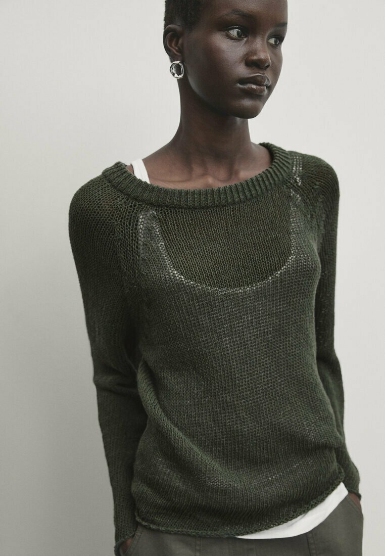Вязаный свитер WITH CREW NECK Massimo Dutti, цвет khaki