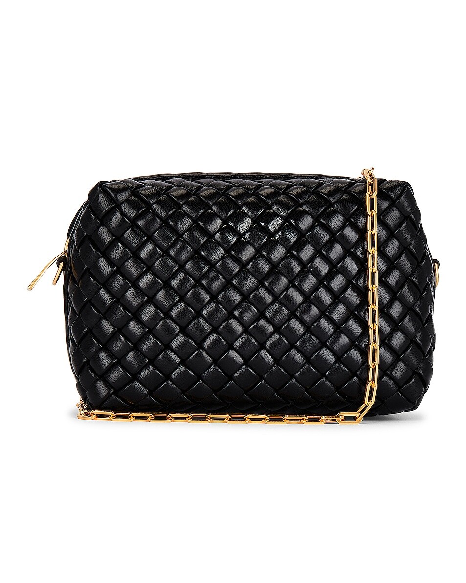 

Сумка Bottega Veneta Padded Intreccio Camera, цвет Black & Gold