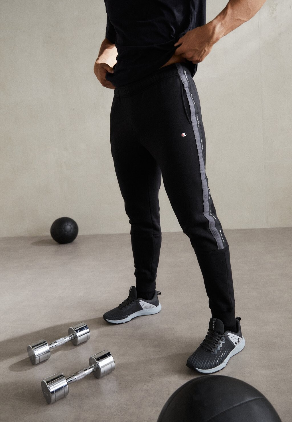 

Спортивные брюки Champion