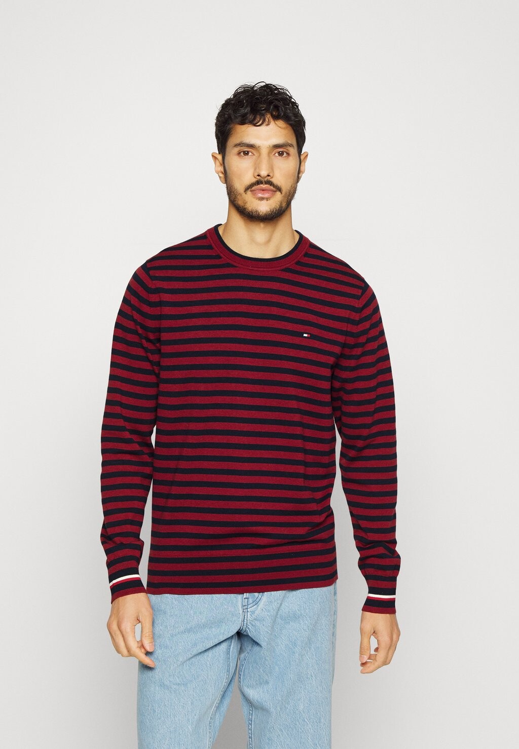 

Свитер Tommy Hilfiger