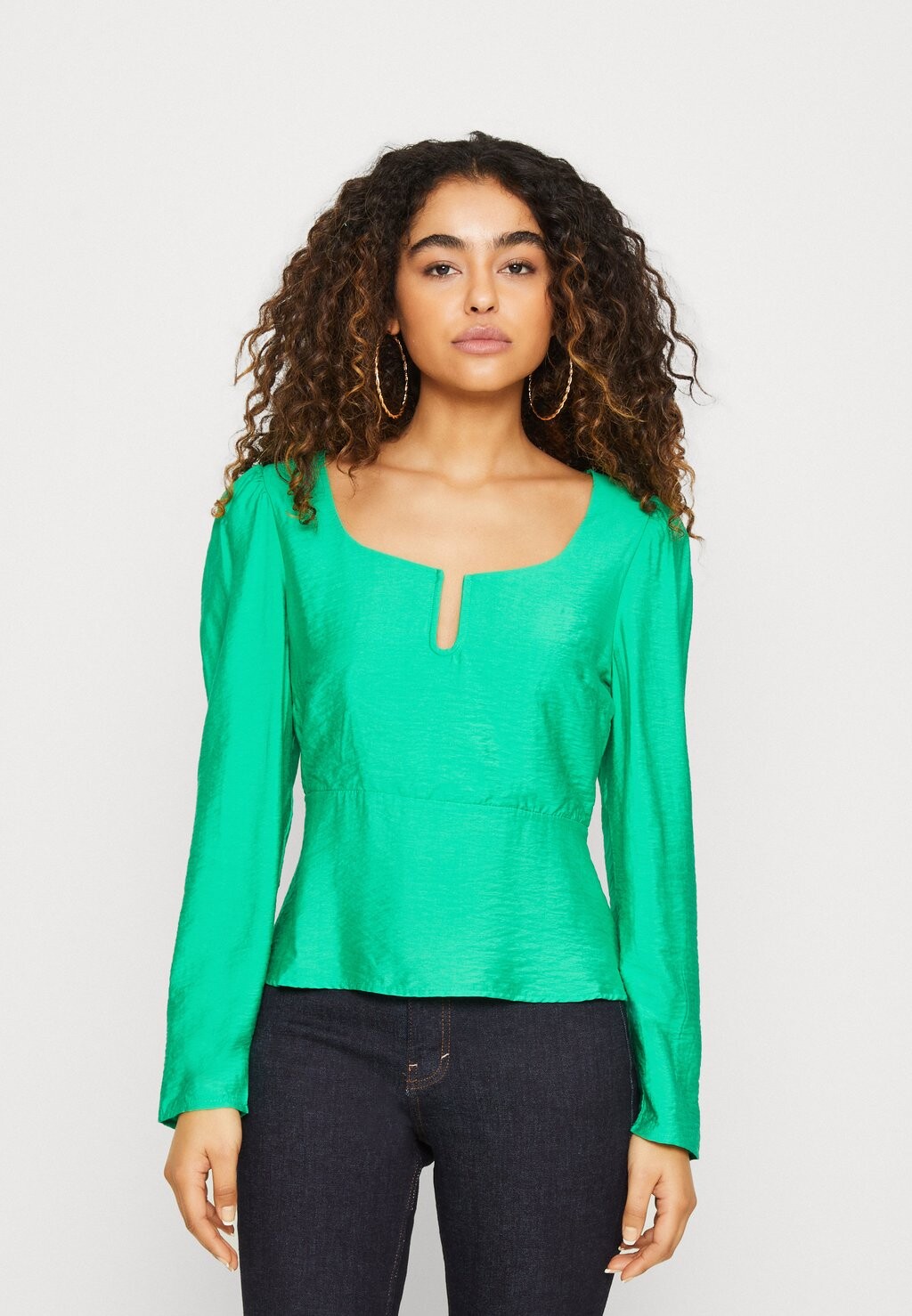 

Блузка Vero Moda, зеленый