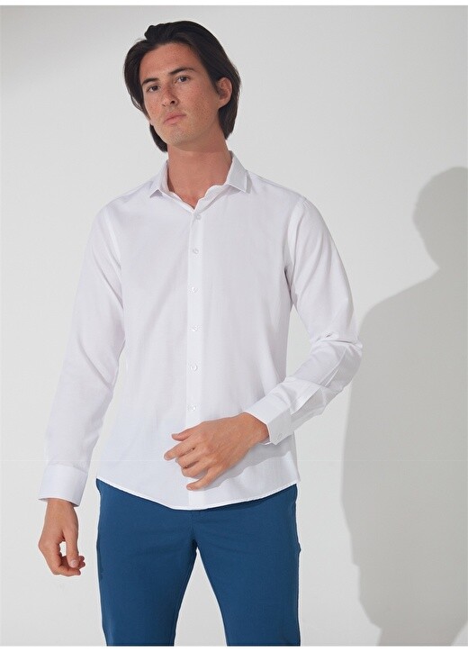 

Белая мужская рубашка Slim Fit с классическим воротником Süvari