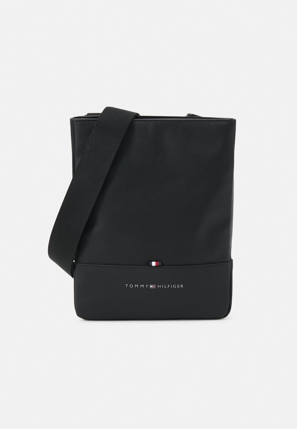 

Сумка через плечо Tommy Hilfiger, черный