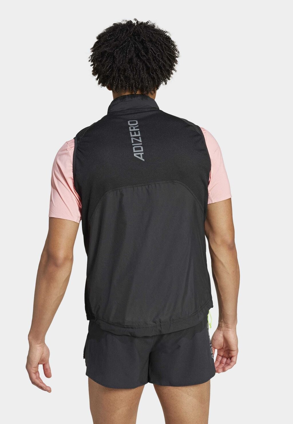 

Жилет ADIZERO PADDED adidas, черный