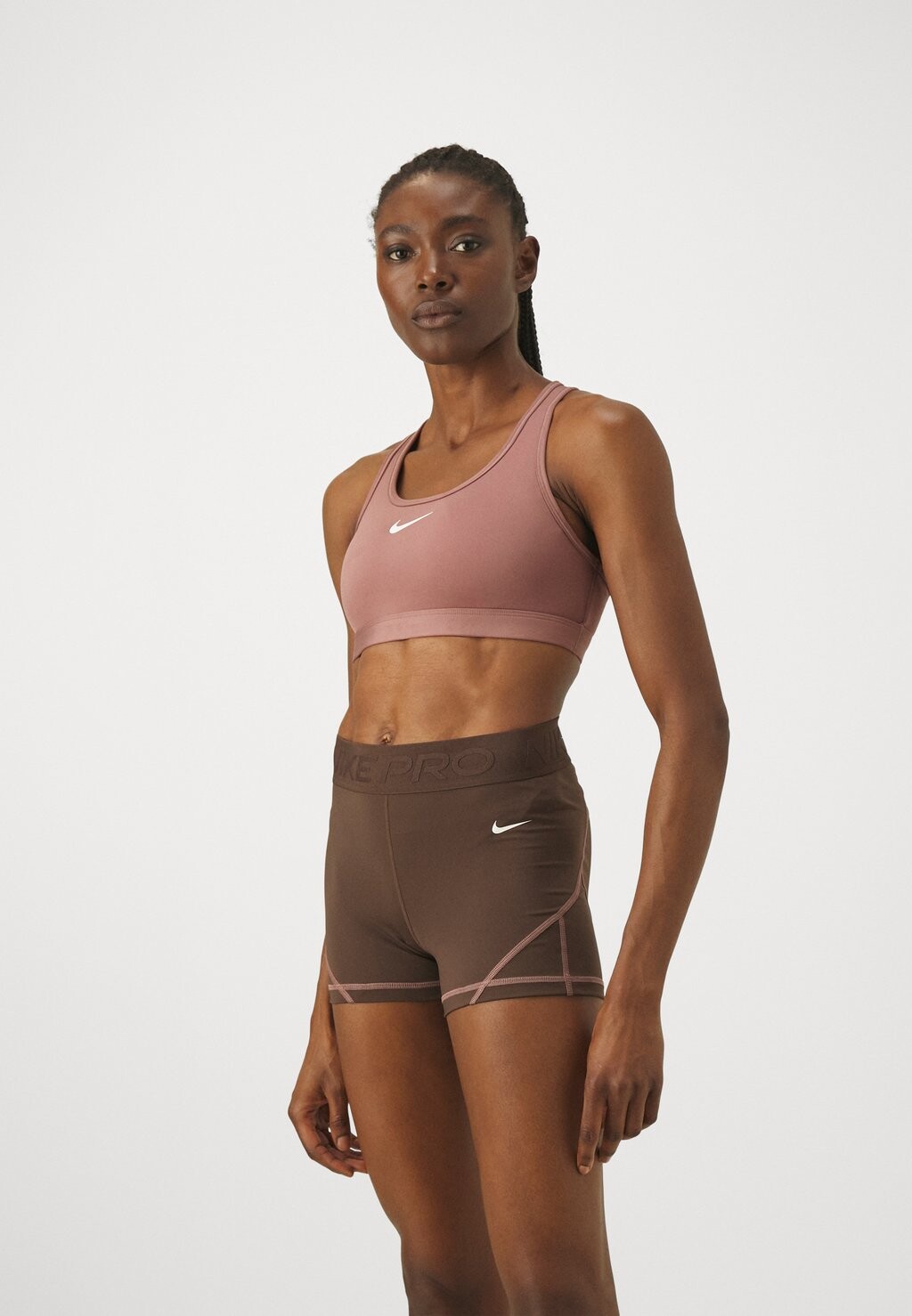 

Спортивный бюстгальтер средней поддержки BRA Nike, цвет smokey mauve/white