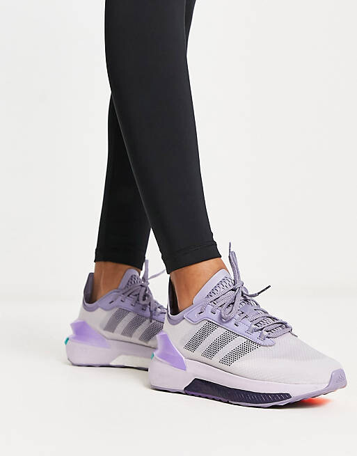 

Серые кроссовки adidas Sportswear Avryn