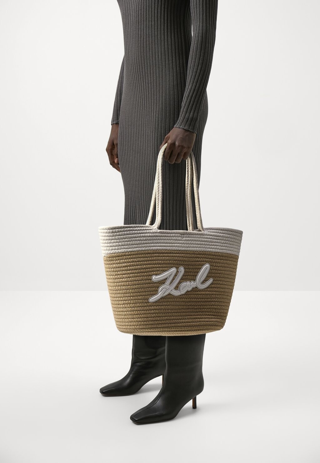 

Сумка SIGNATURE BEACH BASKET KARL LAGERFELD, цвет white