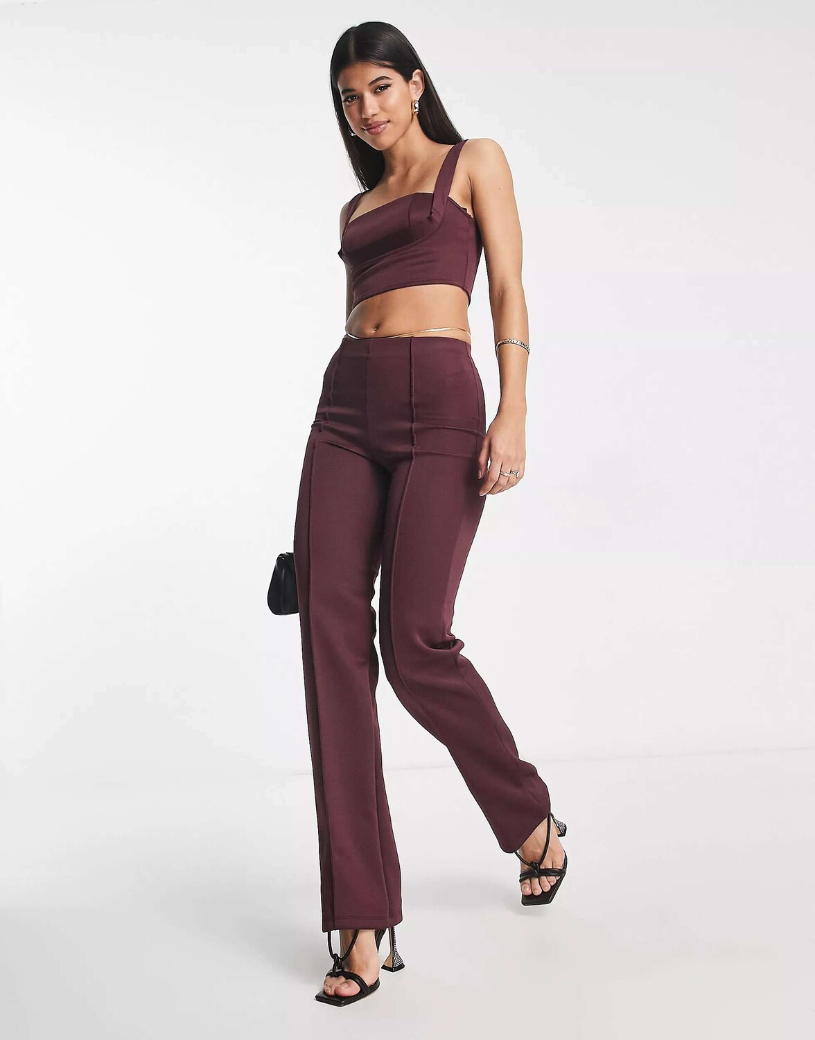 

Бордовые приталенные брюки прямого кроя ASOS с защипами, Красный
