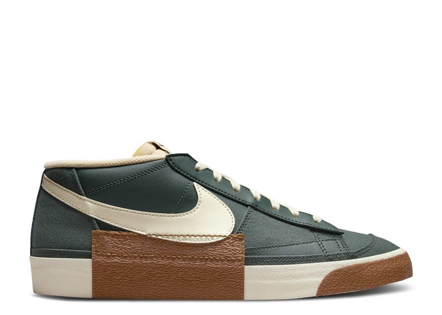 

Кроссовки Nike Blazer Low Pro Club, цвет Notebook Doodle Pack