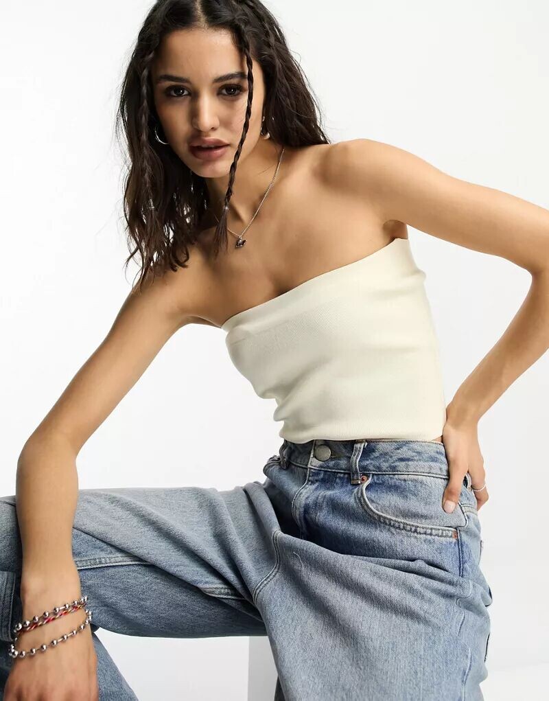 

Бежевый вязаный топ без бретелек ASOS