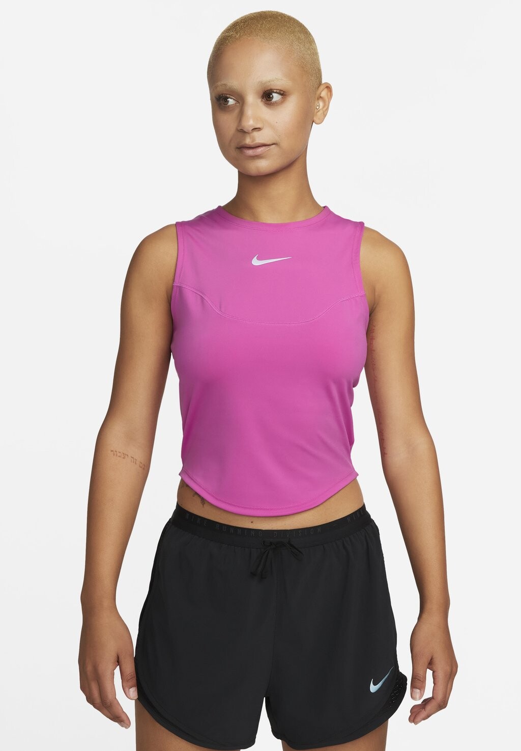 

Топ Nike