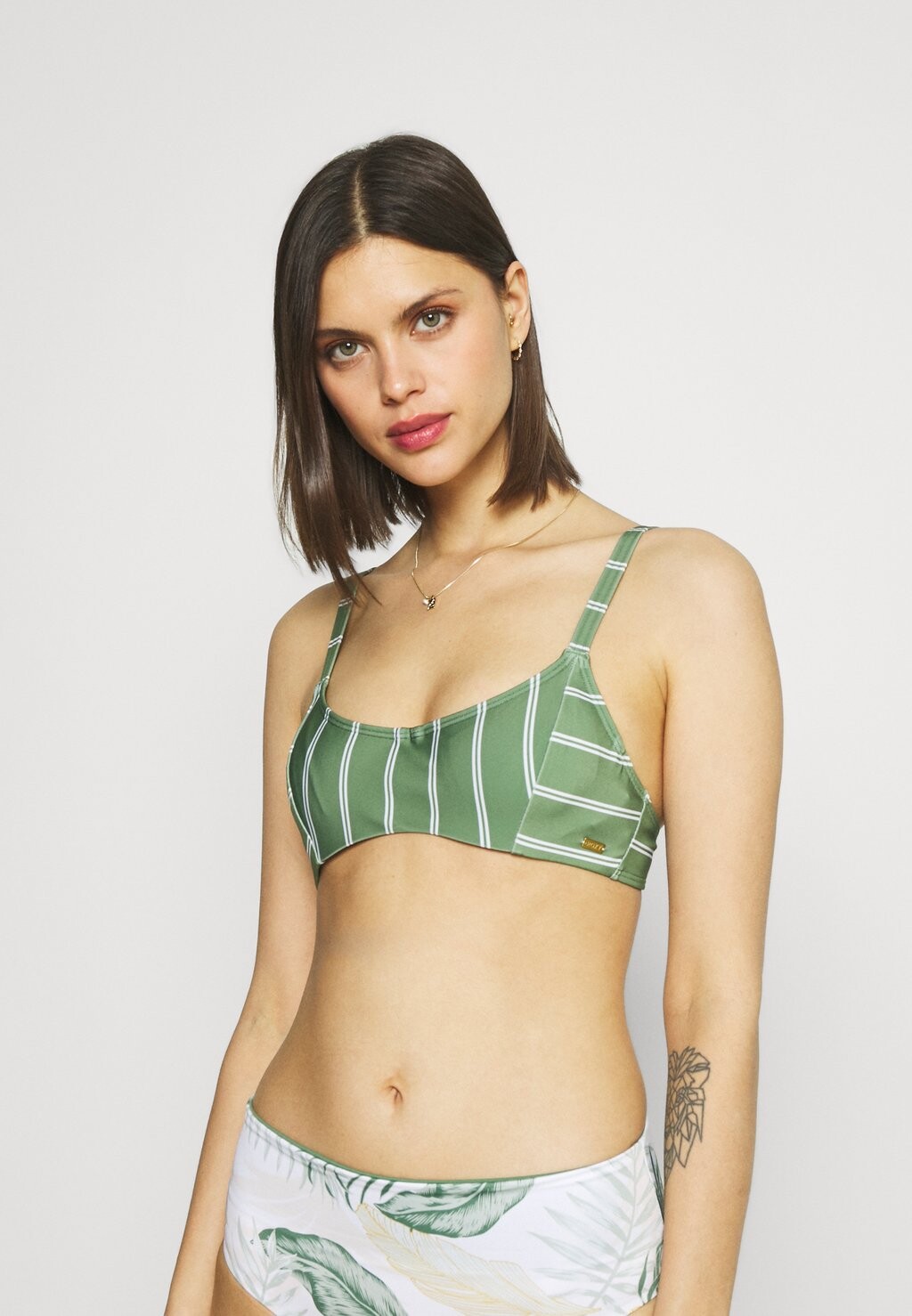 

Верх бикини Roxy, цвет vineyard green