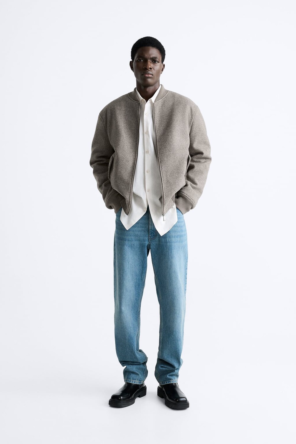 

Контрастный бомбер ZARA, бежевый