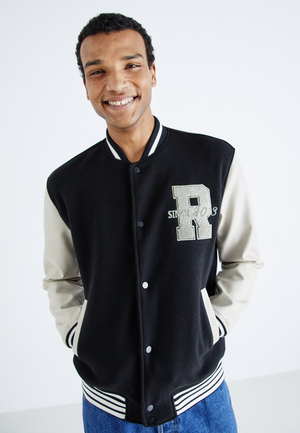

Куртка-бомбер Onsquinn Varsity Jacket Only & Sons, черный