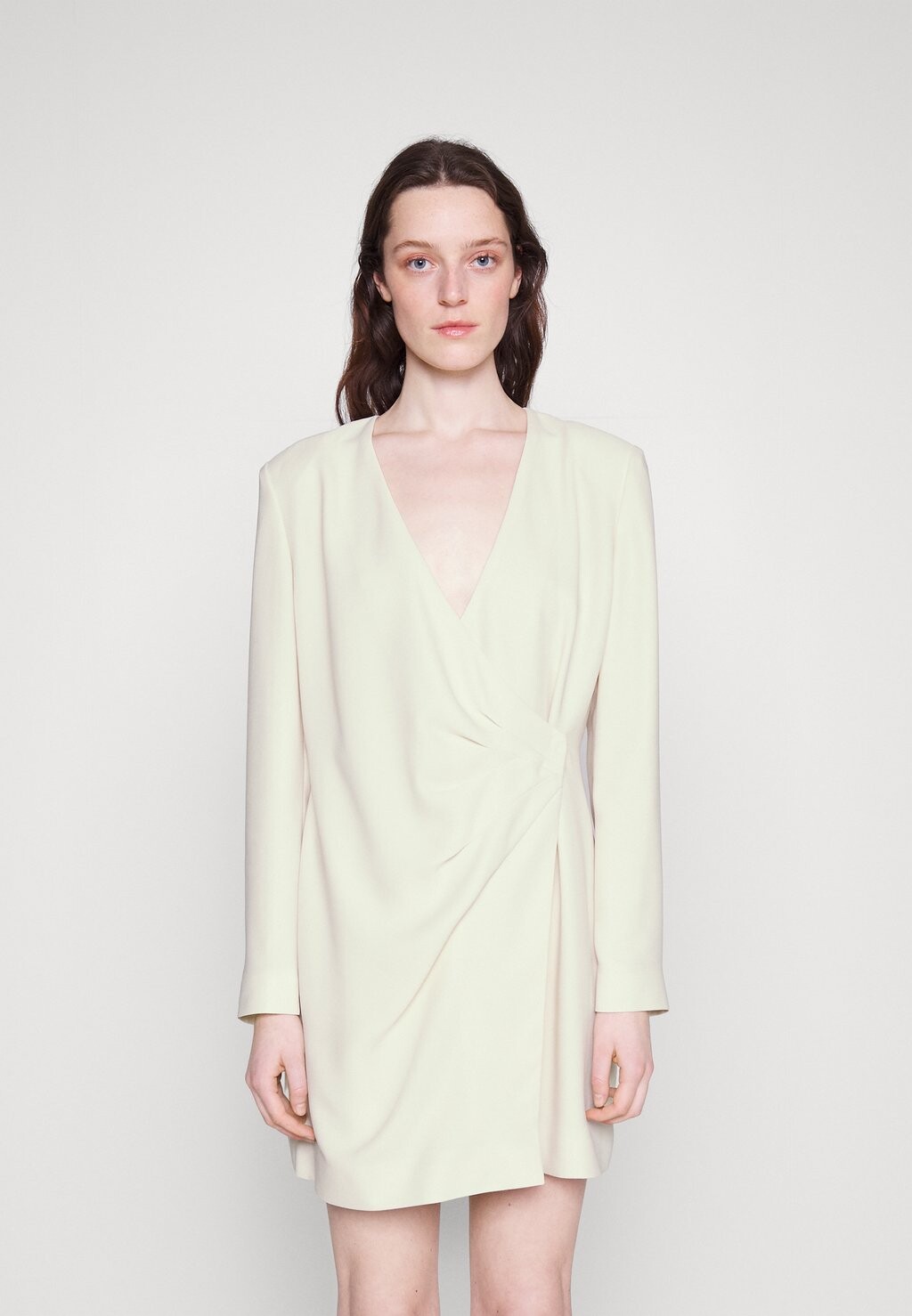 

Коктейльное платье DKNY