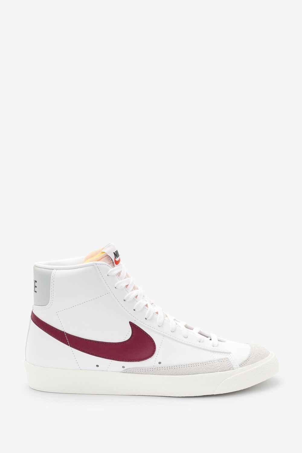 

Винтажные кроссовки Blazer Mid 77 Nike, белый