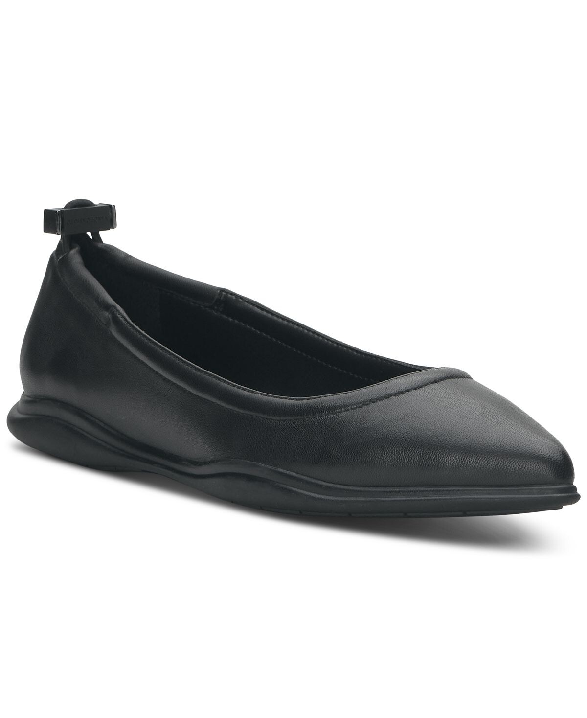 

Балетки Bendreta Sport с острым носком Vince Camuto, черный