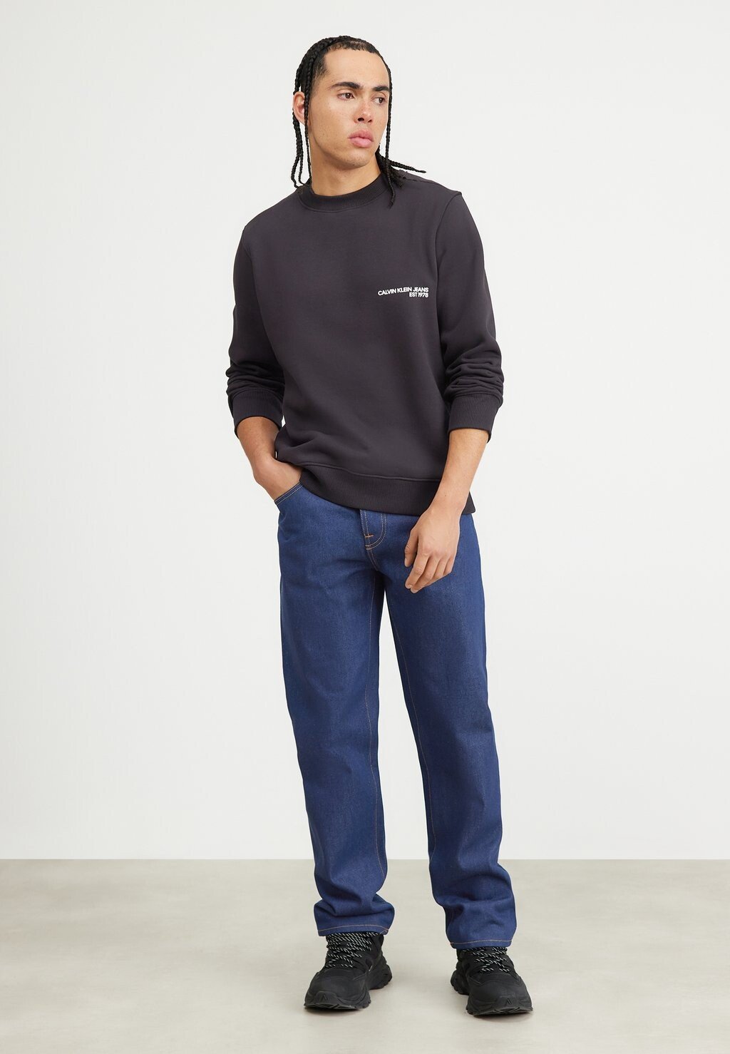 

Толстовка Spray Crew Neck Calvin Klein Jeans, черный