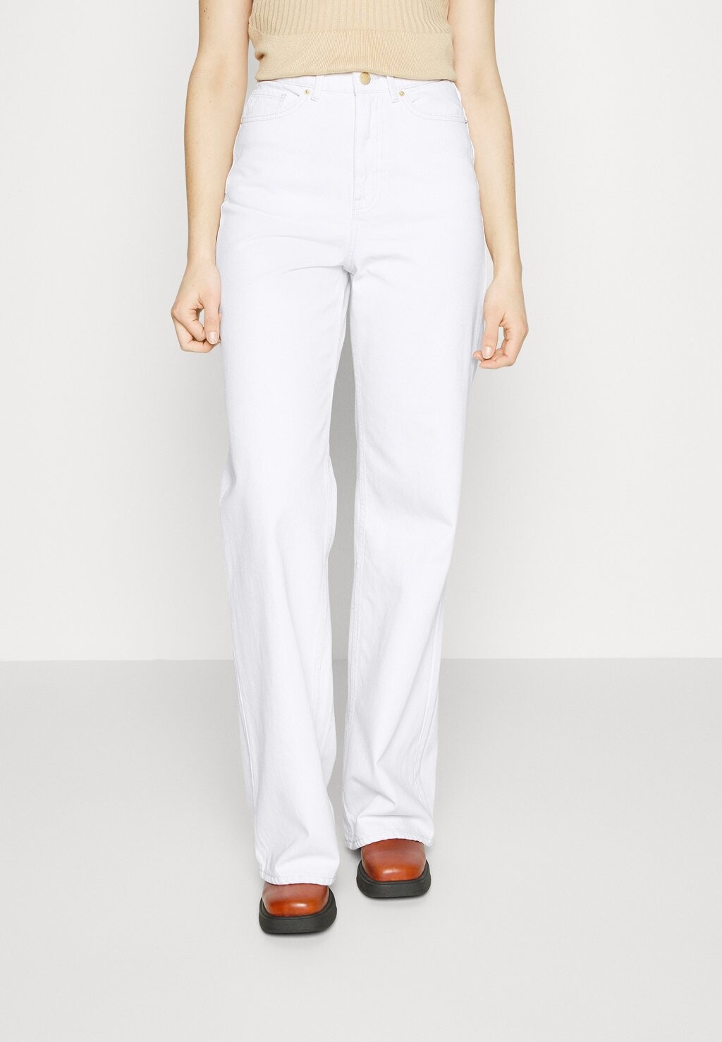 

Джинсы Bootcut Vero Moda, белый