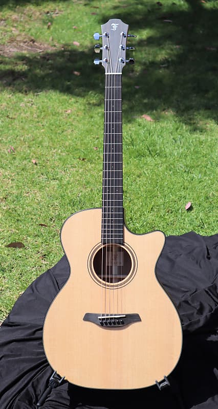 Акустическая гитара Furch Blue Plus OMc-SW 2021 цена и фото